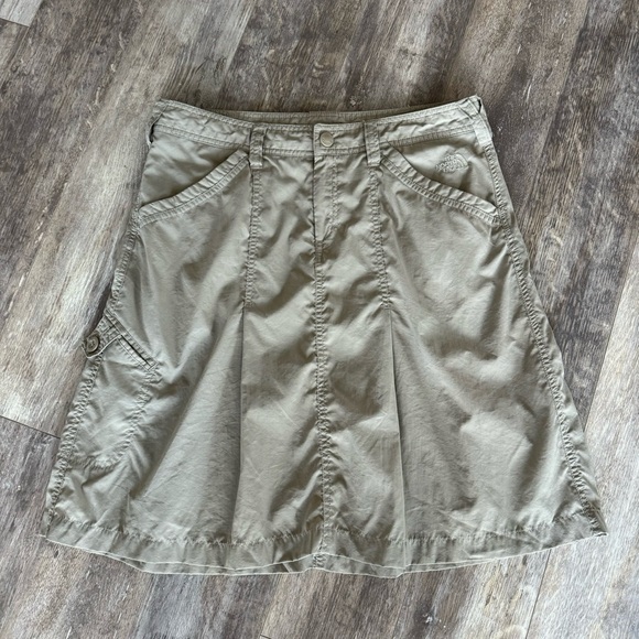 The North Face A-Line Cargo Mid-Length Skirt - Picture 2 of 10